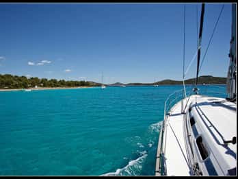 Sukosan: 7-tägige Dalmatien-Yachtkreuzfahrt Kroatien. Luxusjacht.
