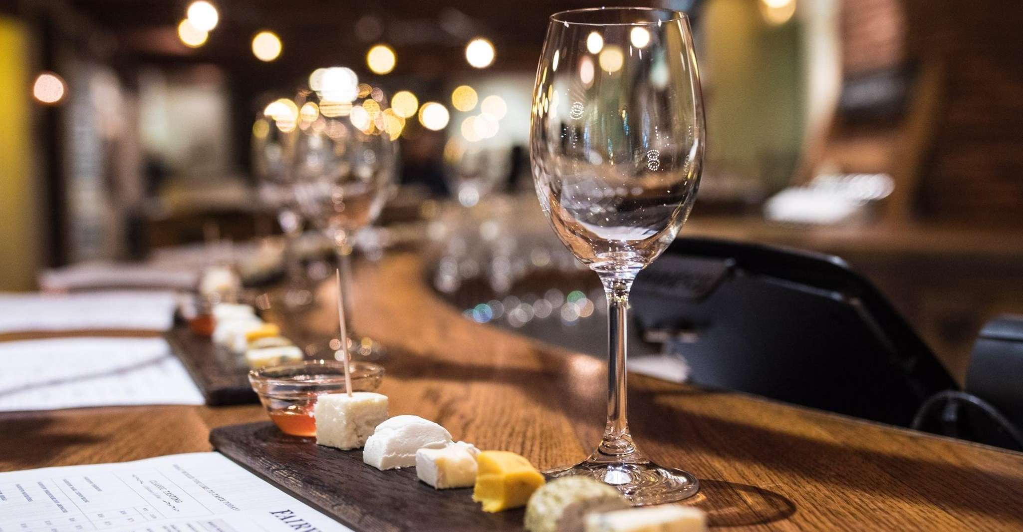 Desde Ciudad del Cabo, Stellenbosch Four Estate Tour de vino de día completo - Hizvo