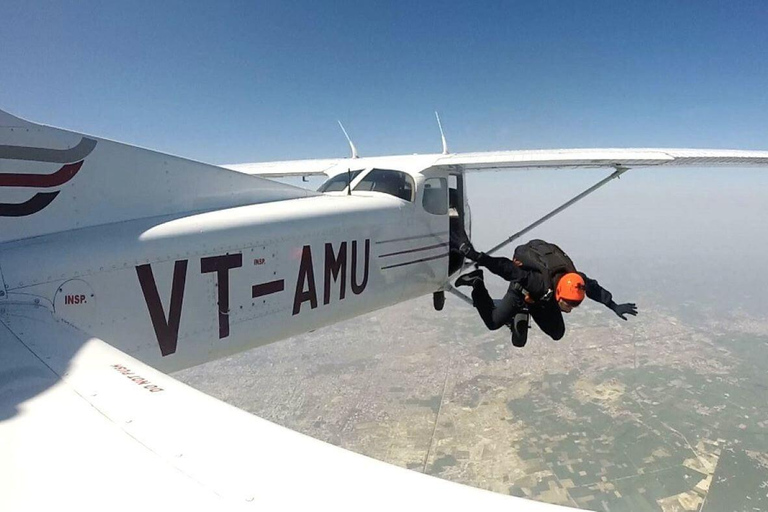 Narnaul Airstrip: Skydiving Adventure Near Delhi