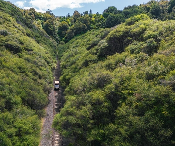 De Taumarunui: A aventura do carrinho de comboio da República