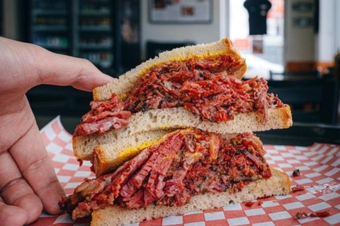 Montreal: Best Street Food Tour With A Local Guide Montreal: 3 Hours Private Food Tasting Walking Tour