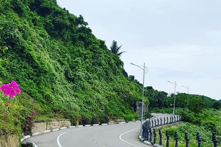 Da Nang: 3-Day Golden Loop Tour to Hue, Prao, and Hoi An