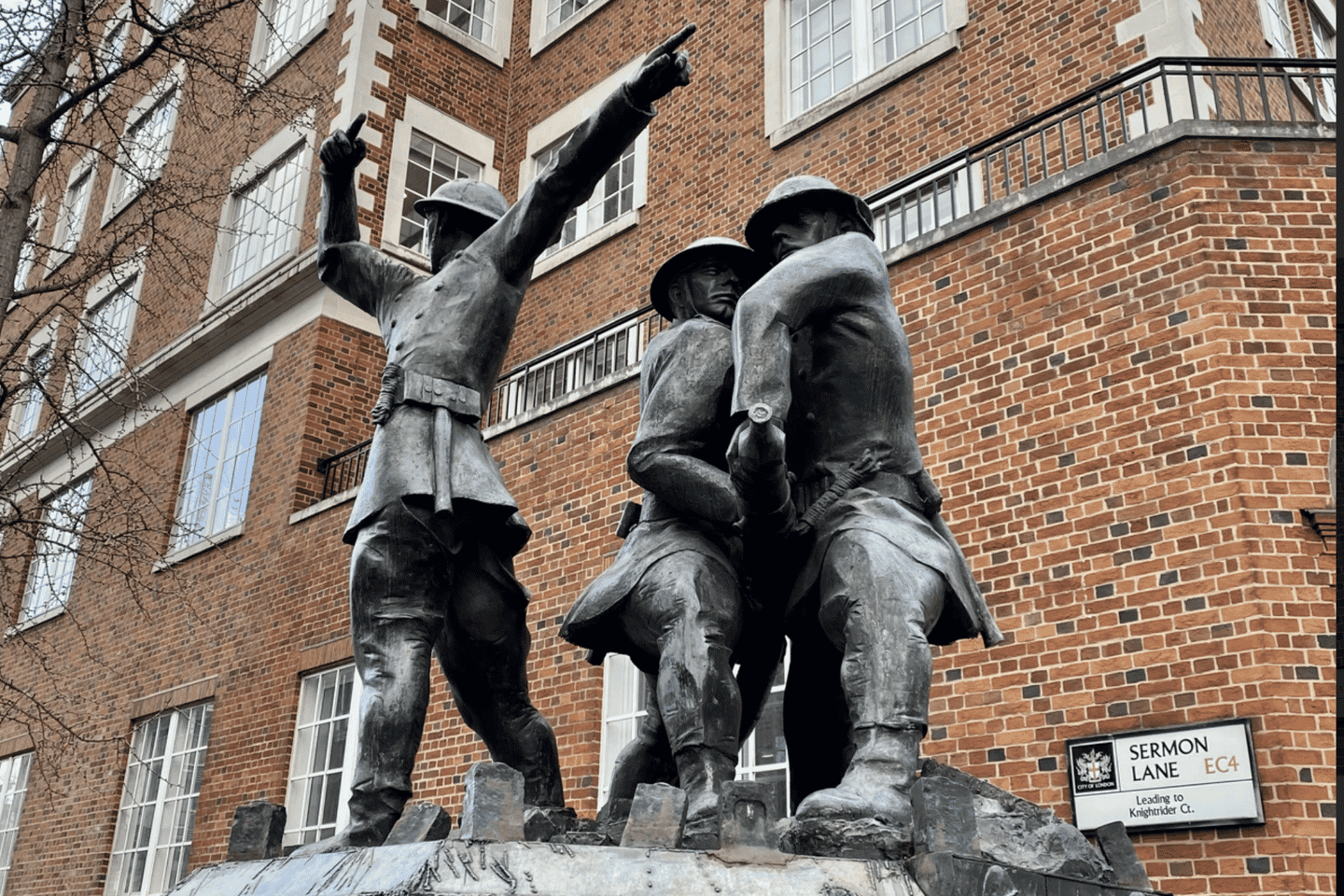 London Blitz Tour - Explore City of London Wartime History