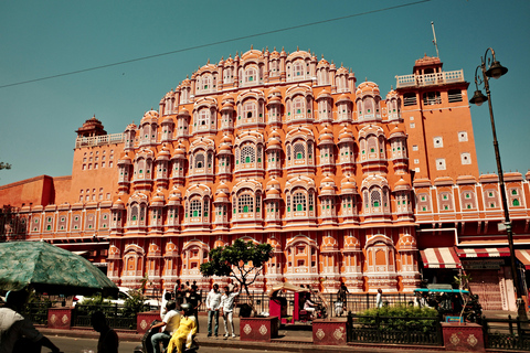 Jaipur: Private Car Tour with Hawa Mahal & Amber palace