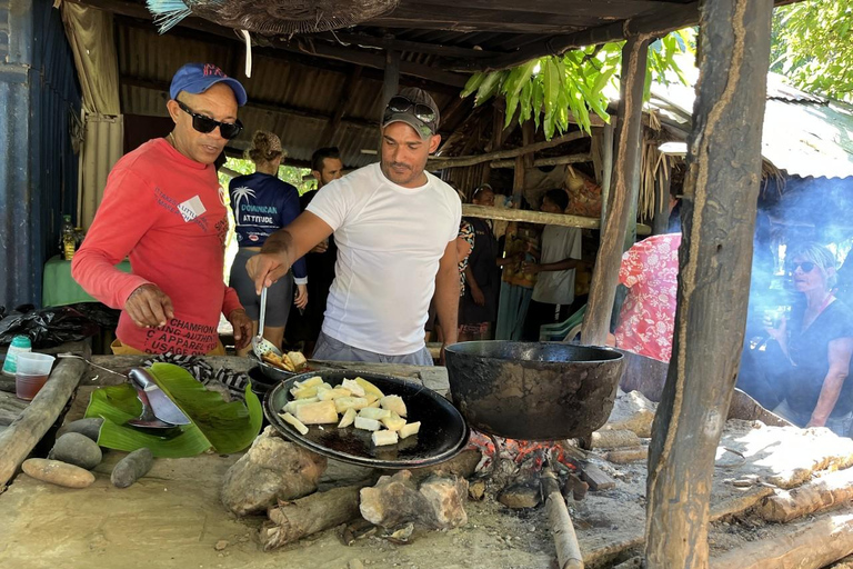 Buggy Safari: Chavón River & Dominican Countryside Tour with Pickup from Bávaro