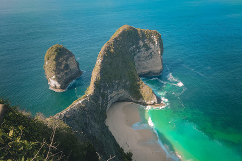 From Bali: Nusa Penida Day Trip with Fast Boat & Lunch