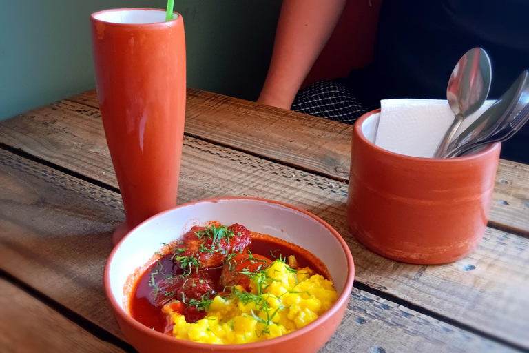 Sucre: Guided Food Tour with local tastes