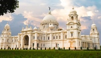 Mietwagen in Kolkata - Hizvo