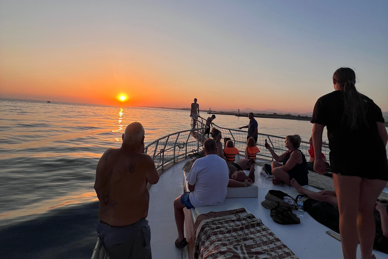 Side: Sunset River Cruise with Dinner and Hotel Transfer Private Sunset Cruise Tranfer Dinner Included