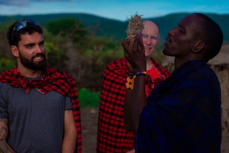 Arusha: Safari de 3 días en camping por el Ngorongoro y el Serengeti