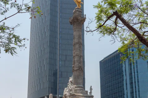 Riding Bikes in Reforma & Chapultepec