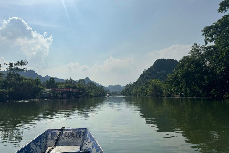 Hanoi: Parfümpagode mit Bootsfahrt oder Lotus-SeidendorfPrivate Tour: Parfümpagode, Lotus-Seidendorf und Weihrauch
