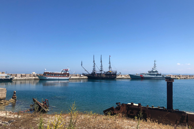 地拉那：含船游与历史讲解的三日导览之旅地拉那：3日导览之旅含乘船游览与历史讲解