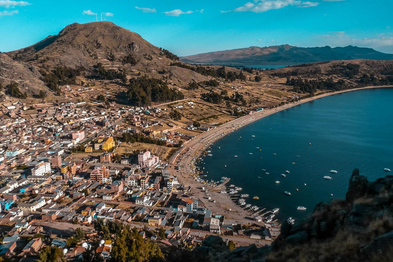 Excursión de un día al Lago Titicaca y Copacabana con almuerzo