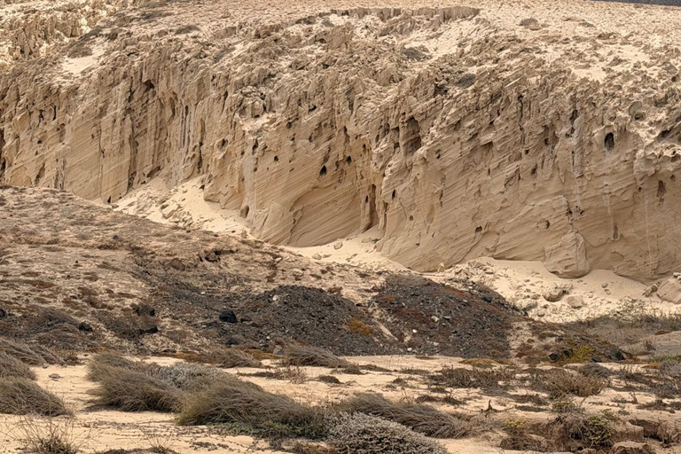 White Sand Dunes & Mountain Wonders in Mindelo Tour