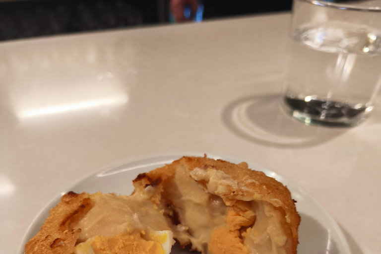 San Sebastián: Old Town Pintxos and Wine Tour