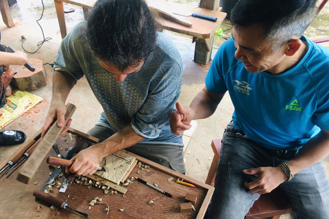 Hoi An: Wood Carving Workshop with Local Craftsmen