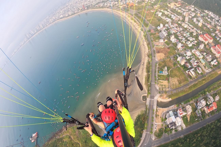 Da Nang: Highlights Paragliding Experience