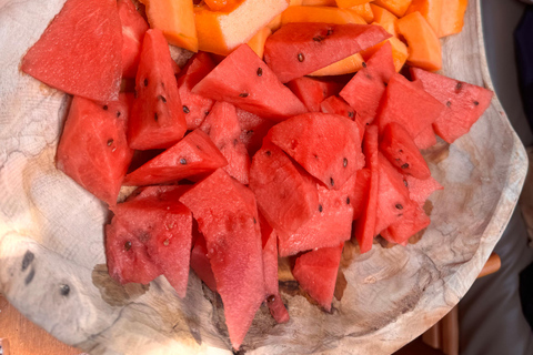 Yacht Me Up Cruzeiro Privado com Tudo Incluído Cannes Lérins SailUm dia na baía de Cannes com tudo incluído