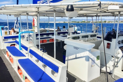 Costa Daurada: Katamaran- und Schnorcheltour5-stündige Bootsfahrt mit Barbecue und Getränken