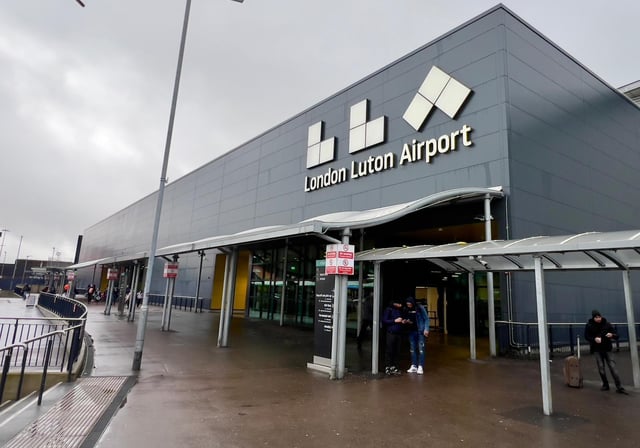 Del aeropuerto de Luton al centro de Londres - Traslado privado