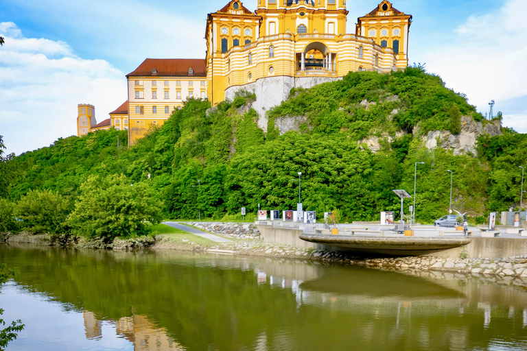 From Vienna: Wachau Valley Tour with Melk Abbey Visit