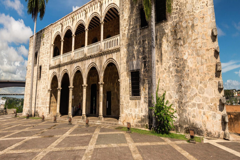 Punta Cana: Santo Domingo Day Trip with Columbus Lighthouse