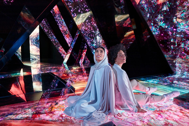 AYA宇宙魔法之旅：迪拜的未来奇迹AYA 宇宙魔法之旅：迪拜的未来奇迹