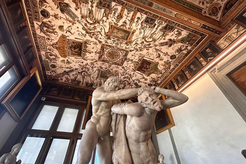 Florencia: Visita VIP sin hacer cola a la Galería de los UffiziTour en grupo en francés