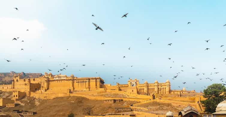 Exploring the Enchanting Charms of Jaipur: A Colorful Adventure awaits! - Amer Fort: A symbol of Rajputana grandeur