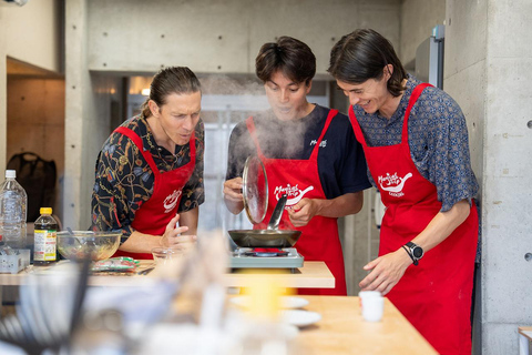 Fête à la maison à Osaka : cuisine, culture et découverte du saké