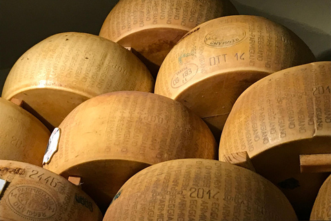 Rzym: Rzymska restauracja z jedzeniem i winemMenu Gold (3 dania)