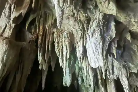 Siargao: Island Hopping with Lunch and Magkukuob Cavern