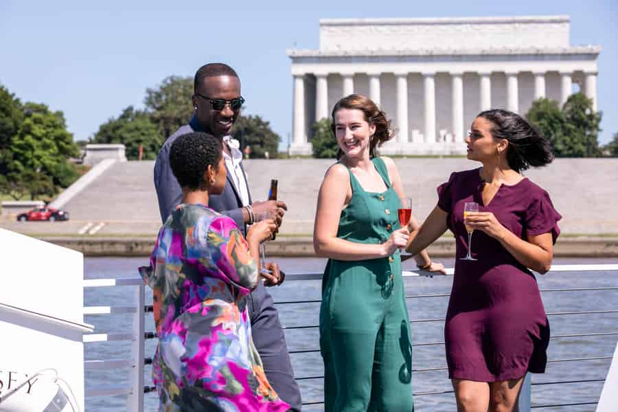 DC: City Cruises Gourmet Brunch, Mittag- oder Abendessen Kreuzfahrt. Foto: GetYourGuide