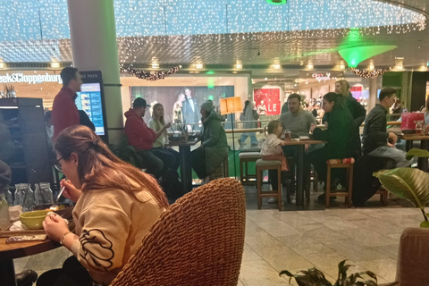 Salzburg: Munich Tour with Transfers, Hotel, Meals & Drinks