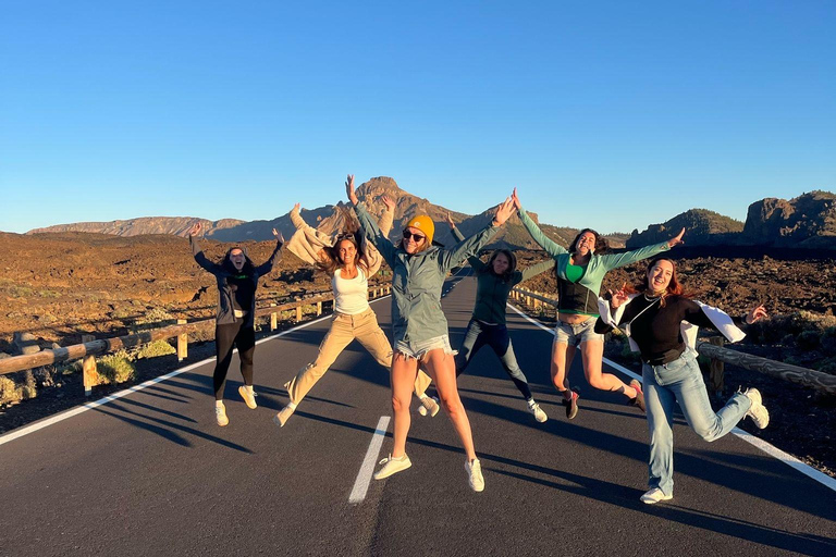 Mount Teide Sunset Picnic & Stargazing Tour - Tenerife Tenerife: Teide Sunset Picnic and Stargazing Tour