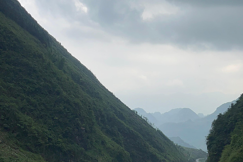 Von Hanoi aus: 4-tägige Ha Giang Loop Car Tour plus Videoschnitt