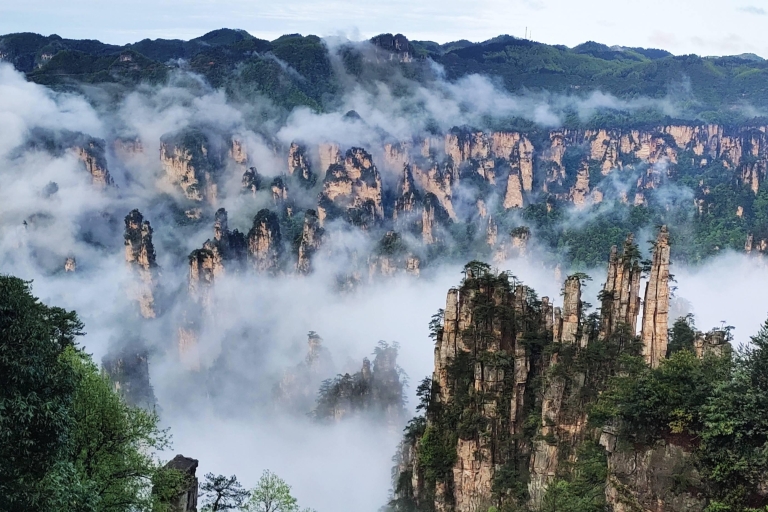 Private 4-Day Zhangjiajie Package Tour Including Tickets