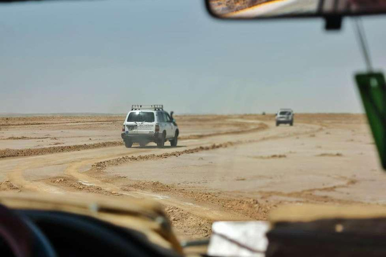 From Kairouan: 2-Day Sahara Tour with Hotel Stay 2-Day Sahara Desert Tour