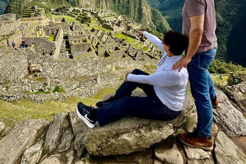 Cusco5-d: RainbowMountain, Humantaylake&Machu Picchu |All in