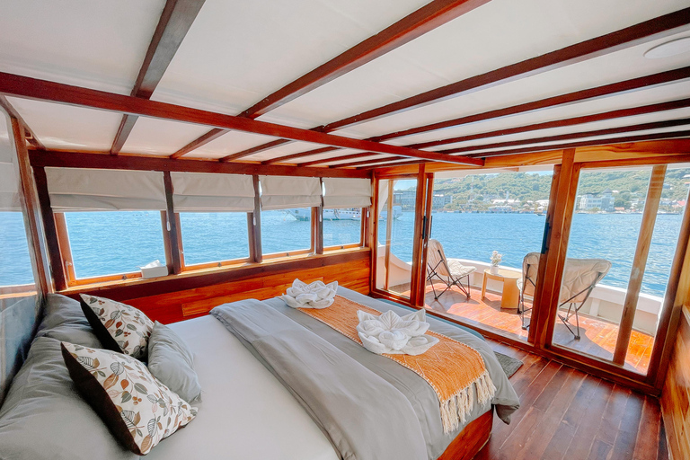 Labuan Bajo: Komodo National Park 3-Day Boat Tour