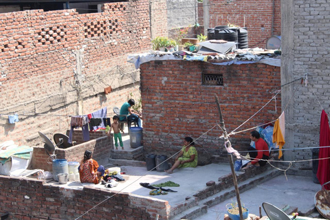 New Delhi: Sanjay Colony Slum & Old Delhi Street Food Tour