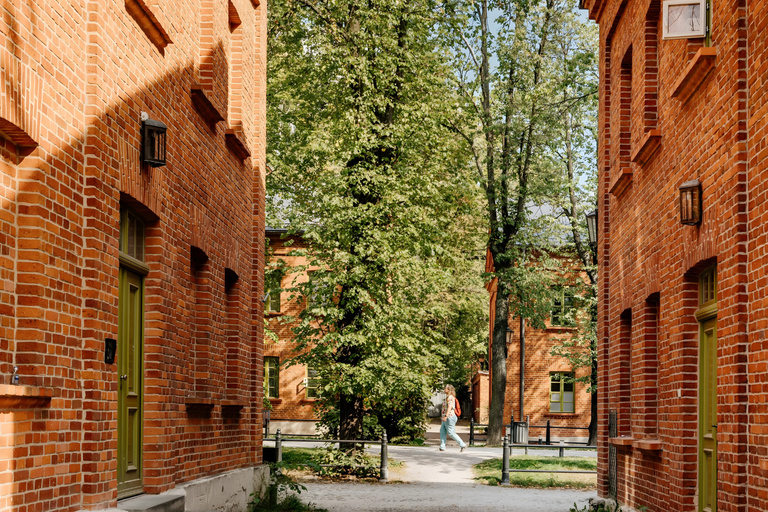 Łódź: Most Remarkable Factory Distric Private Guided Tour Księży Młyn Private Walking Tour (2h)