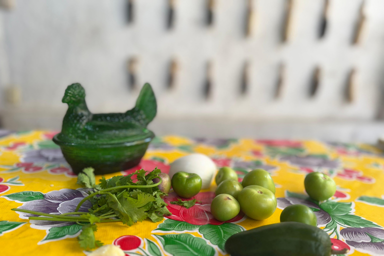 Oaxaca: 10 Mexican Salsas Cooking Class with Taco Tasting