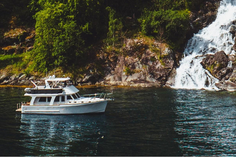 From Bergen: Private Mostraumen Fjord Cruise
