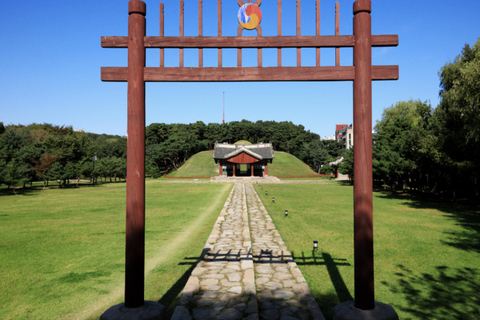 Seoul: Gangnam Time Travel, Royal Tombs to Starfield Library Chinese Guide