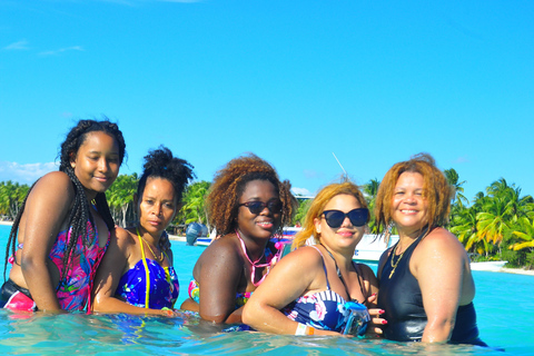 Isla Saona desde Punta Cana: Aventura en Catamarán