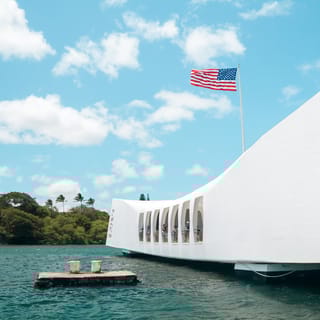 Honolulu: Pearl Harbor, USS Arizona, and City Tour