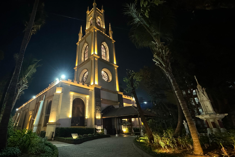 Visita a Mumbai à luz da noite e aos locais históricosTour noturno particular em Mumbai