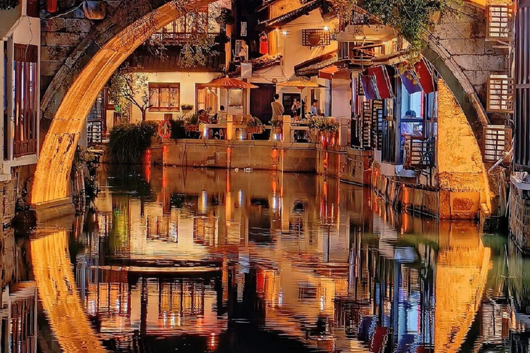 Twilight Zhujiajiao: Scenery, Sunset, and Lantern Lights